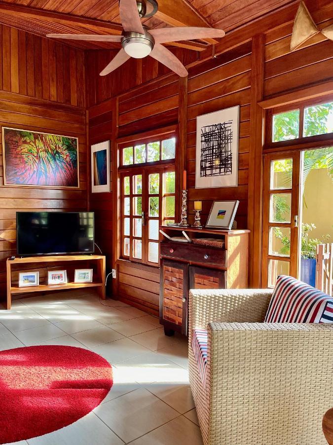 Bangalo De Madeira Em De Holiday home