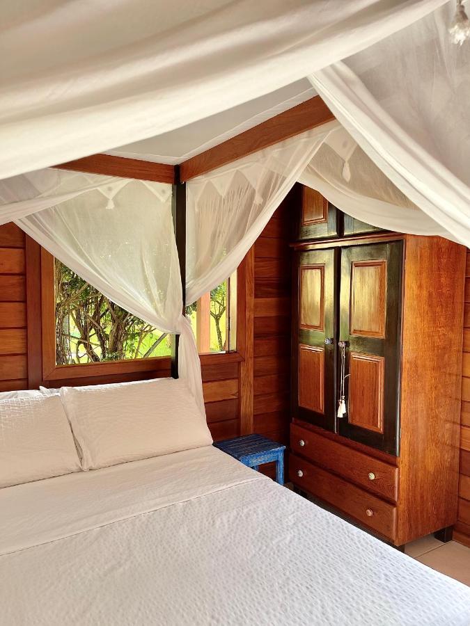 Bangalo De Madeira Em De Holiday home Camacari