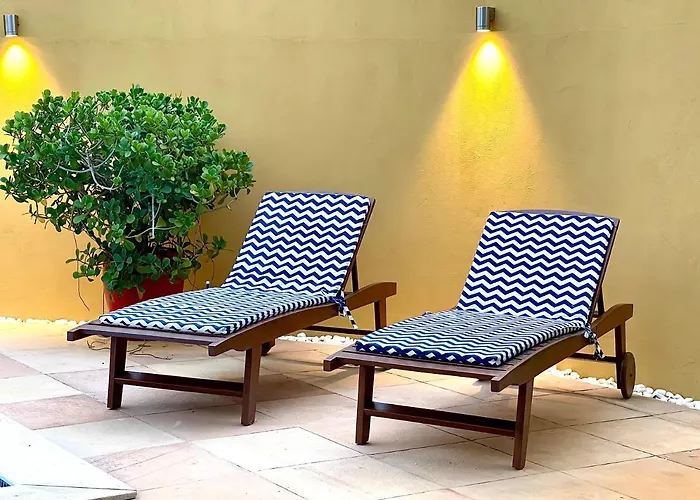 Bangalo De Madeira Em Condominio De Praia
